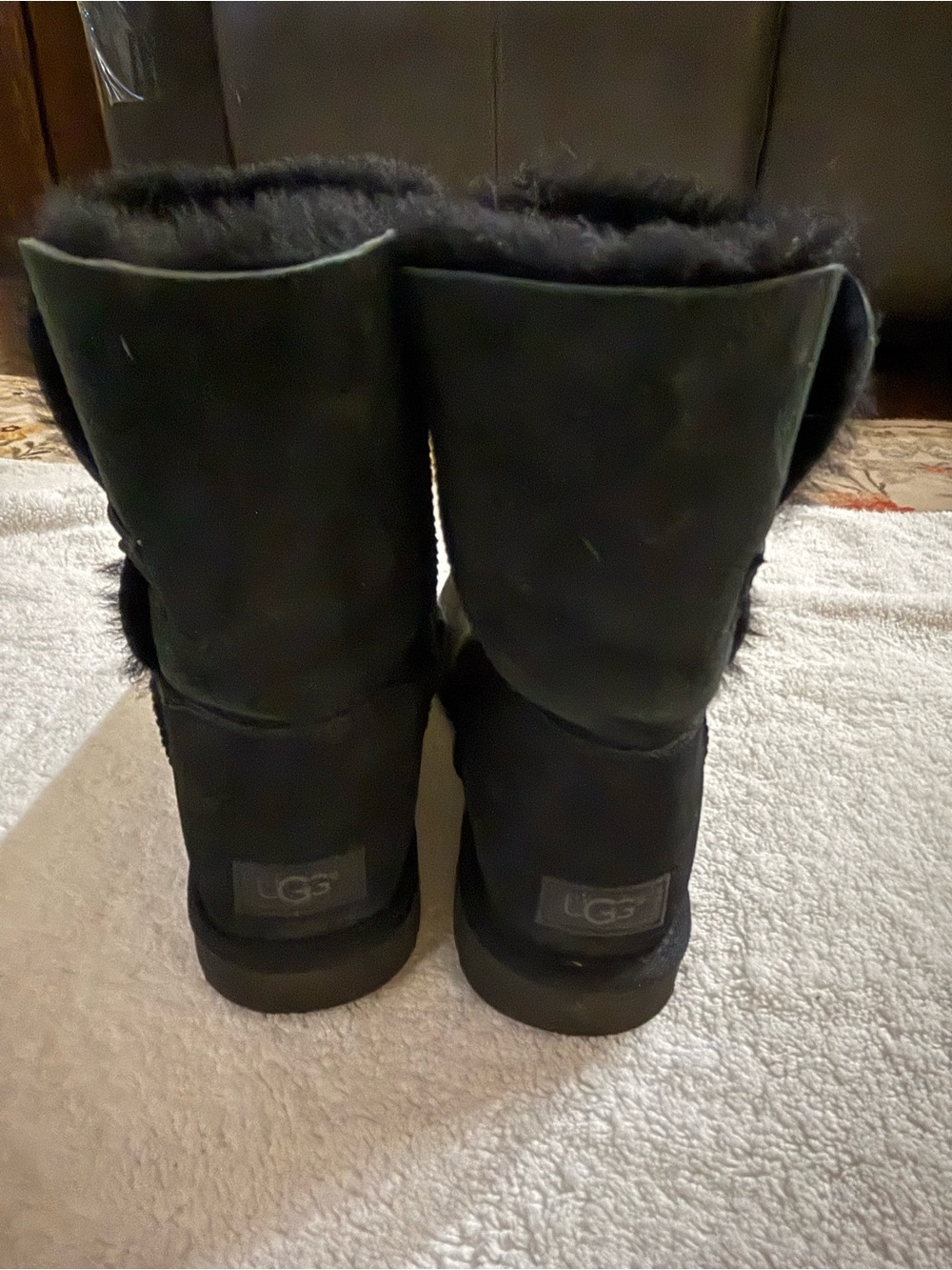 UGG Black Short Shearling Winter Boots
